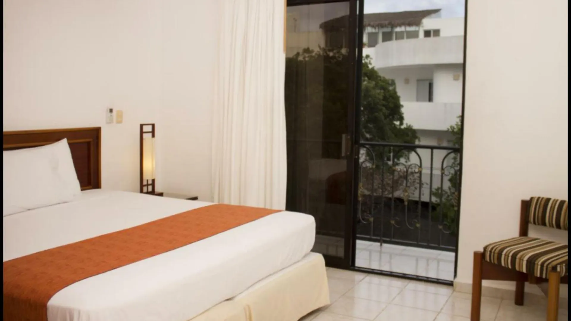 Lovely Quinta Avenida Apartments Playa del Carmen Mexico