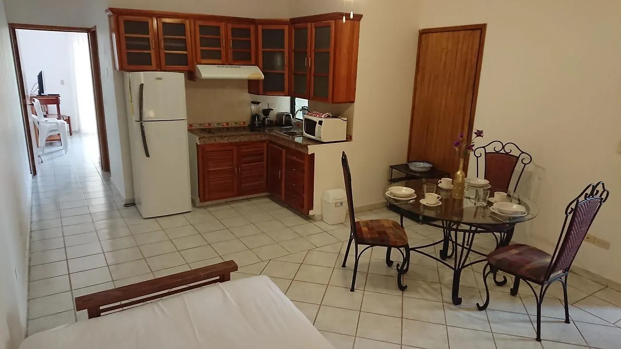 Lovely Quinta Avenida Apartments Playa del Carmen