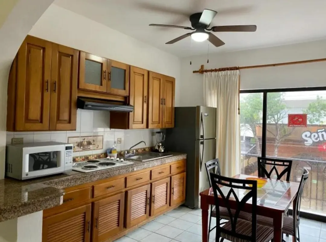 Lovely Quinta Avenida Apartments Playa del Carmen Mexiko